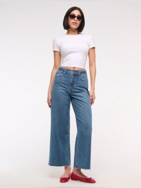 Abercrombie & Fitch High Rise Cropped Wide Leg Jeans